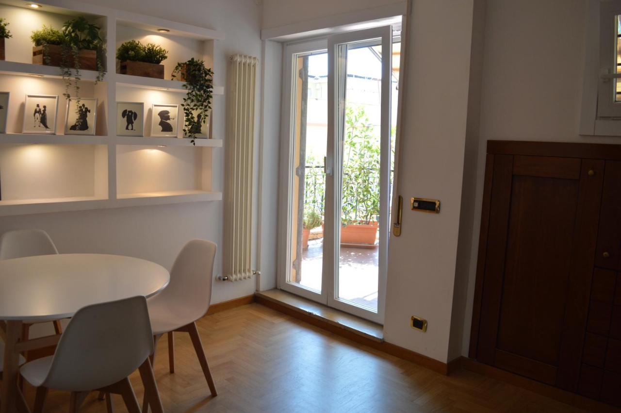 Domi - Appartamento Roma Exteriör bild