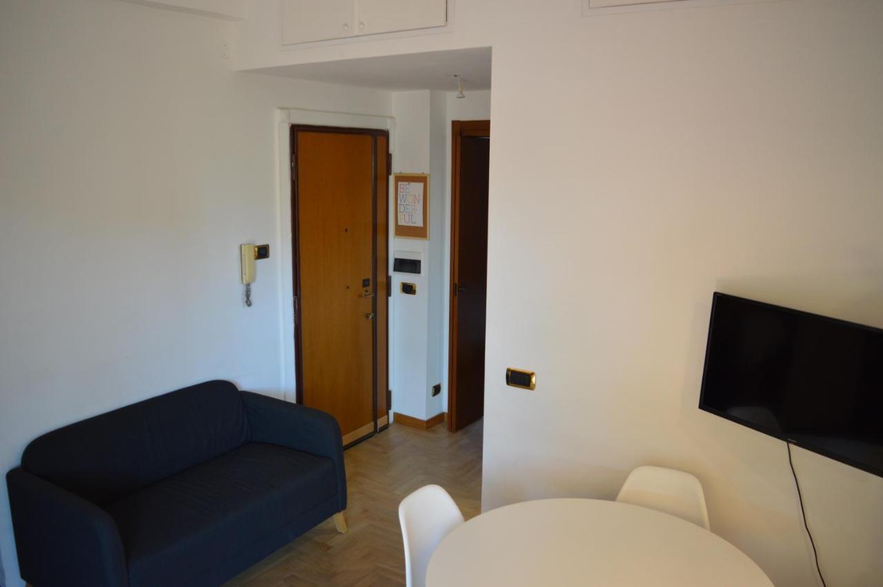 Domi - Appartamento Roma Exteriör bild
